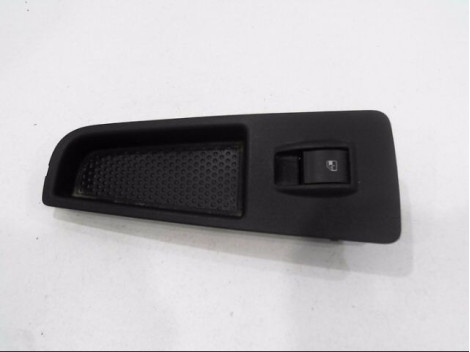 COMMANDE LEVE-GLACE PORTE AVD FIAT BRAVO