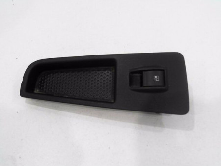 COMMANDE LEVE-GLACE PORTE AVD FIAT BRAVO