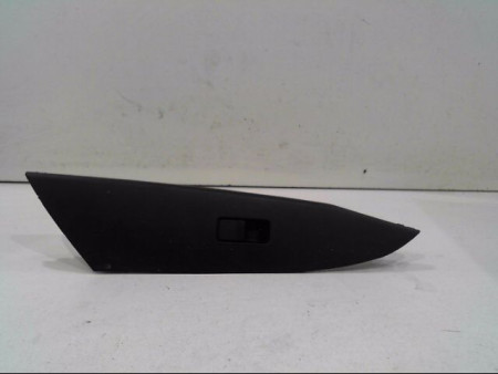 COMMANDE LEVE-GLACE PORTE AVD MAZDA 3