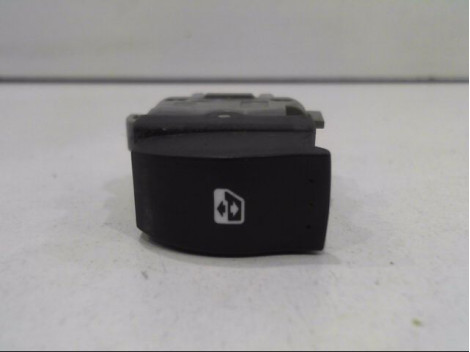 COMMANDE LEVE-GLACE PORTE AVD RENAULT ESPACE