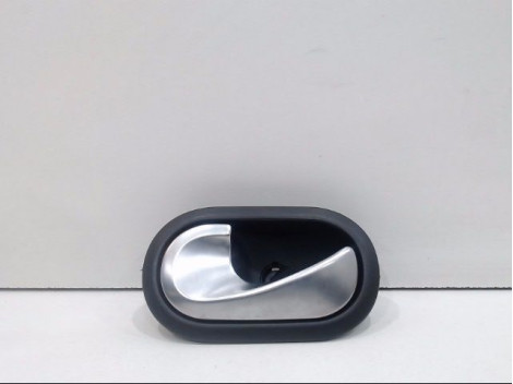 POIGNEE INTERIEURE PORTE AVANT GAUCHE RENAULT CLIO