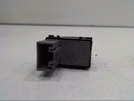 COMMANDE LEVE-GLACE PORTE AVD SEAT IBIZA