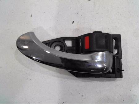 POIGNEE INTERIEURE PORTE AVANT DROIT TOYOTA RAV4