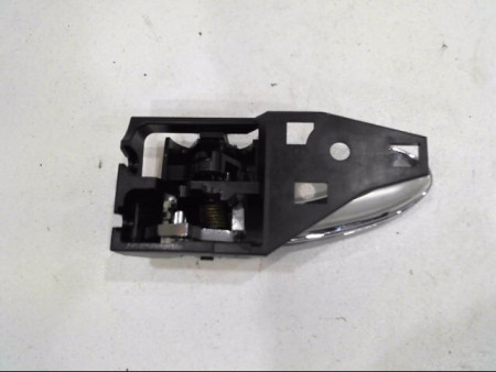 POIGNEE INTERIEURE PORTE AVANT DROIT TOYOTA RAV4