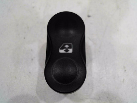 COMMANDE LEVE-GLACE PORTE AVD DACIA SANDERO