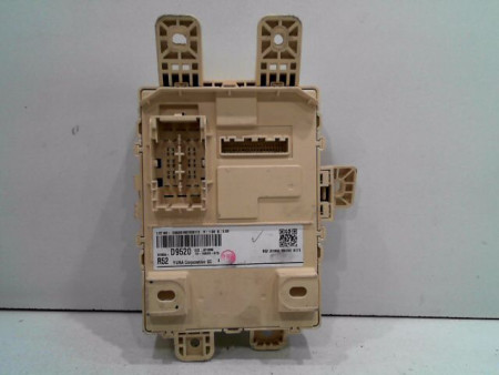 PLATINE FUSIBLE AVANT KIA SPORTAGE