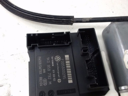 MECANISME+MOTEUR LEVE-GLACE AVANT DROIT VOLKSWAGEN PASSAT 2005-