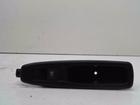 COMMANDE LEVE-GLACE PORTE ARD RENAULT CLIO