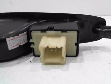 COMMANDE LEVE-GLACE PORTE ARD RENAULT CLIO