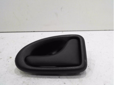 POIGNEE INTERIEURE PORTE ARRIERE DROIT DACIA LOGAN 4 P 05-08