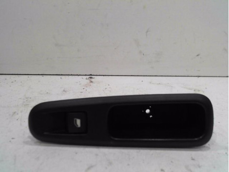 COMMANDE LEVE-GLACE PORTE ARD PEUGEOT 3008