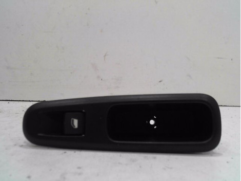 COMMANDE LEVE-GLACE PORTE ARG PEUGEOT 3008