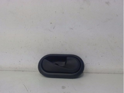 POIGNEE INTERIEURE PORTE AVANT DROIT DACIA SANDERO 2008-