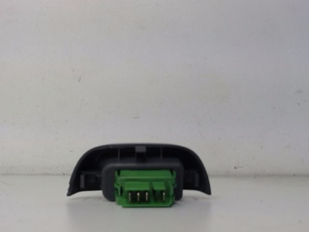 COMMANDE LEVE-GLACE PORTE AVD CITROEN C1