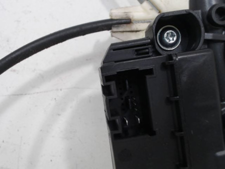 MECANISME+MOTEUR LEVE-GLACE ARRIERE DROIT VOLKSWAGEN POLO