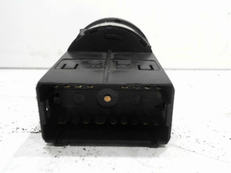 COMMANDE ECLAIRAGE AUDI A4 AVANT 04-08