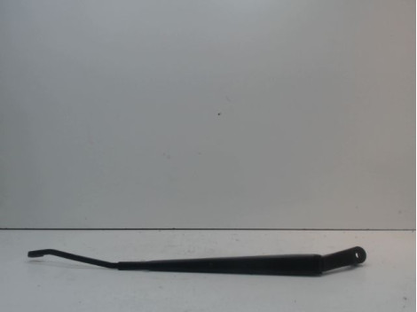 BRAS ESSUIE-GLACE AVANT TOYOTA AVENSIS