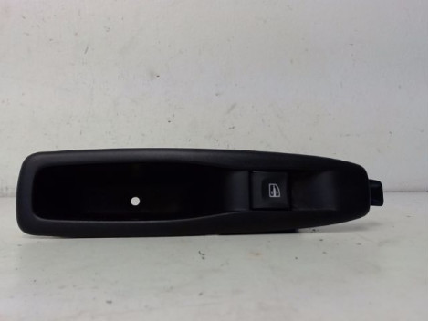 COMMANDE LEVE-GLACE PORTE ARD RENAULT CAPTUR