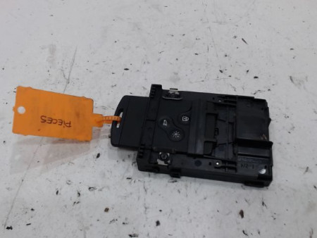 LECTEUR DE CARTE RENAULT MEGANE