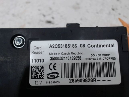 LECTEUR DE CARTE RENAULT MEGANE