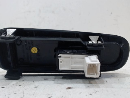 COMMANDE LEVE-GLACE PORTE AVD PEUGEOT 308