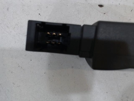 COMMANDE AUTORADIO DACIA SANDERO