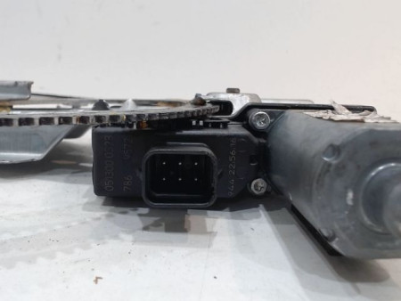MECANISME+MOTEUR LEVE-GLACE AVANT DROIT OPEL ZAFIRA