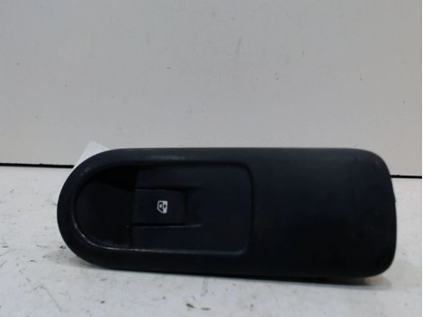 COMMANDE LEVE-GLACE PORTE AVD RENAULT MEGANE