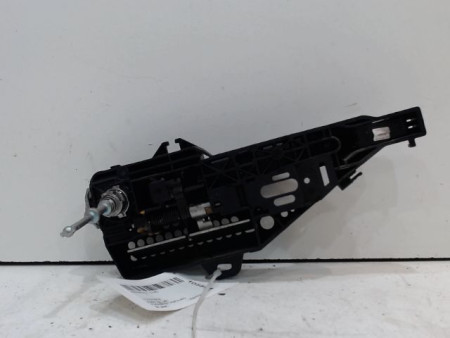 POIGNEE EXTERIEURE PORTE AVANT GAUCHE RENAULT CLIO