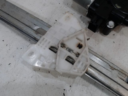 MECANISME+MOTEUR LEVE-GLACE ARRIERE DROIT MAZDA 2