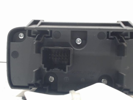 COMMANDE ECLAIRAGE FORD FIESTA