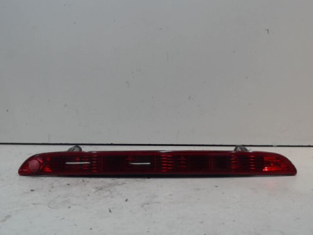 FEUX STOP SUPPLEMENTAIRE OPEL AGILA