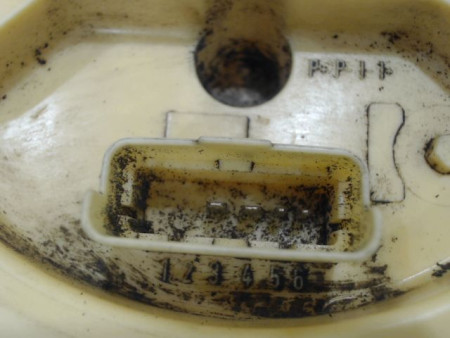 POMPE CARBURANT IMMERGEE PEUGEOT 206
