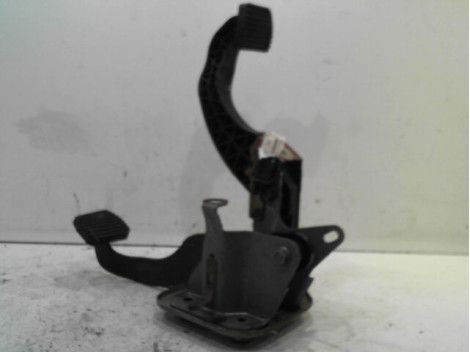 PEDALIER COMPLET PEUGEOT 206+