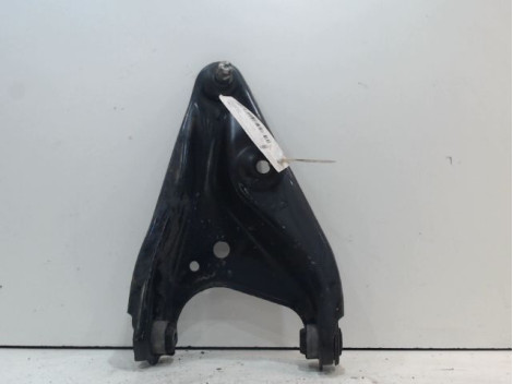 TRIANGLE INFERIEUR AVANT DROIT DACIA SANDERO