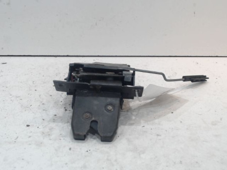 SERRURE COFFRE ARRIERE VOLVO 940