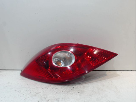 FEU ARRIERE GAUCHE  OPEL CORSA