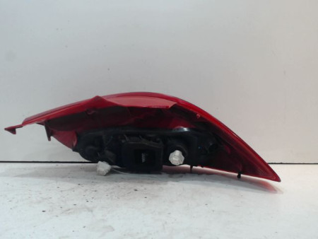 FEU ARRIERE GAUCHE  OPEL CORSA