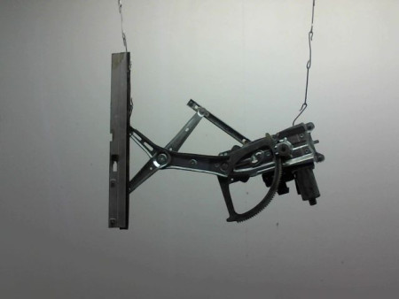 MECANISME+MOTEUR LEVE-GLACE AVANT DROIT OPEL ASTRA