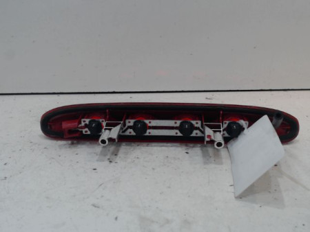 FEUX STOP SUPPLEMENTAIRE PEUGEOT 208