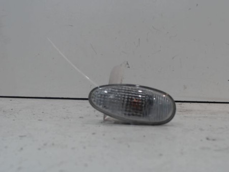 REPETITEUR AILE DROIT CITROEN C-ZERO