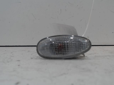 REPETITEUR AILE GAUCHE CITROEN C-ZERO