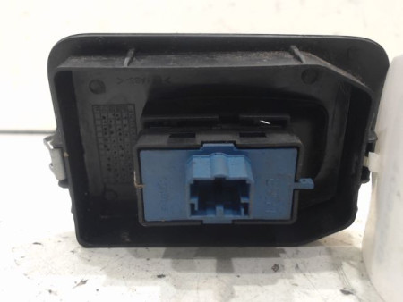 COMMANDE LEVE-GLACE PORTE AVD CITROEN NEMO