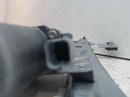 MECANISME+MOTEUR LEVE-GLACE AVANT DROIT PEUGEOT 207