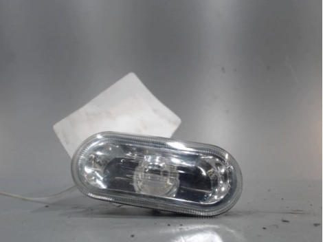REPETITEUR AILE GAUCHE VOLKSWAGEN GOLF