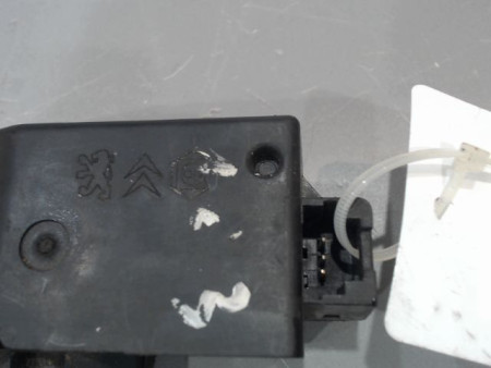 SERRURE HAYON  CITROEN C4