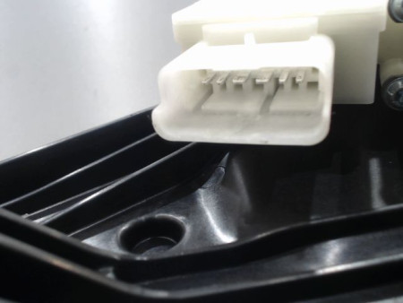 MECANISME+MOTEUR LEVE-GLACE ARRIERE DROIT RENAULT CLIO