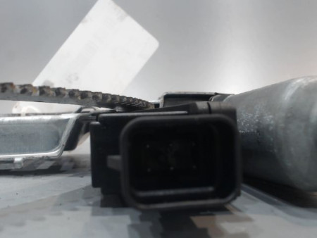 MECANISME+MOTEUR LEVE-GLACE AVANT DROIT OPEL CORSA