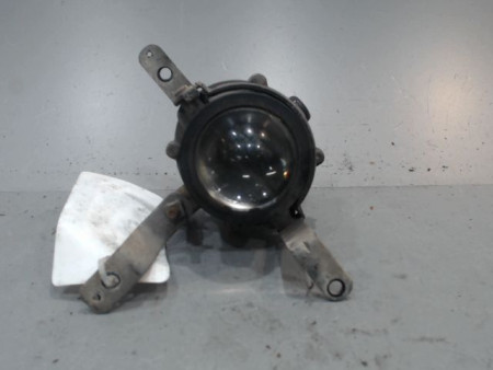 PHARE ANTIBROUILLARD AVANT DROIT HYUNDAI TRAJET