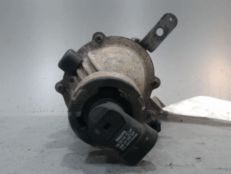 PHARE ANTIBROUILLARD AVANT DROIT HYUNDAI TRAJET